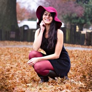 Meet your Posher, Emi